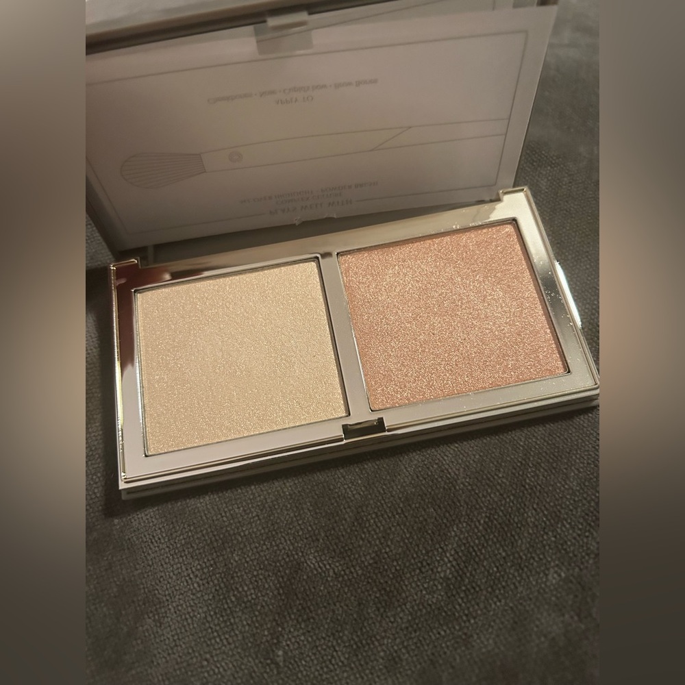 Complex culture highlighter duo
